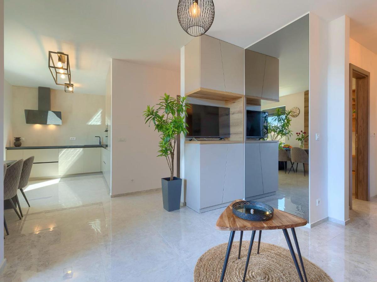 Apartment Wing 77 By Interhome Pula Exterior foto